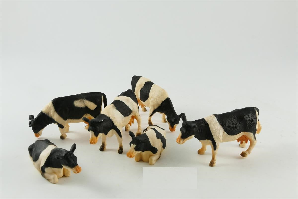Mucca 1:32 nero bianco sdraiata in piedi 6 pezzi in confezione regalo