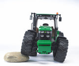 John Deere 7930 Traktor mit vielen Details und Funktionen