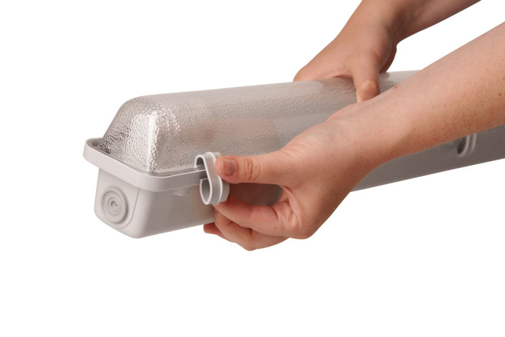 Plafoniera per tubi LED, per ambienti umidi