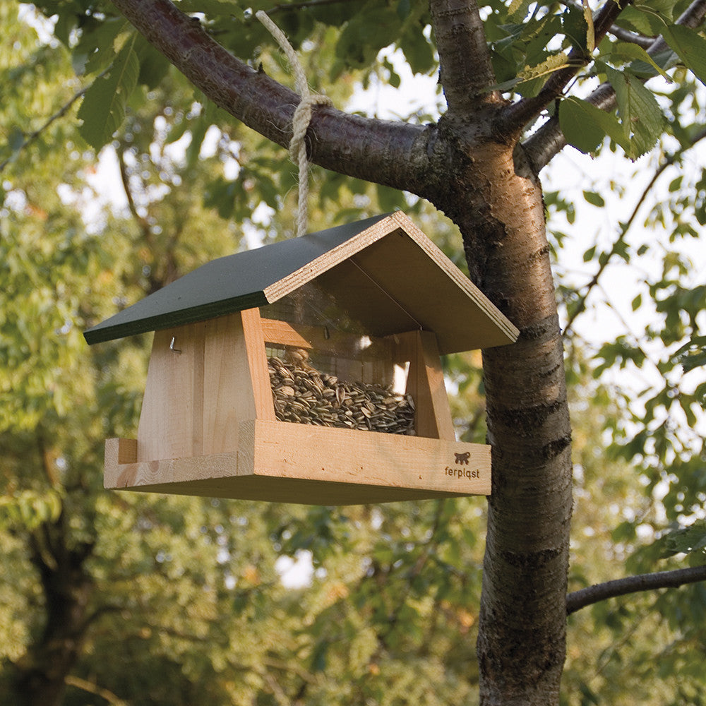 Mangiatoia per uccelli in legno 1