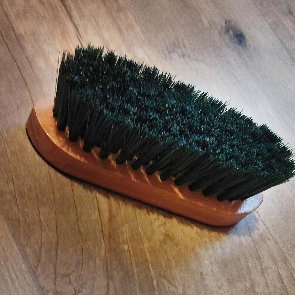 Robusta Striglia Per Cavalli