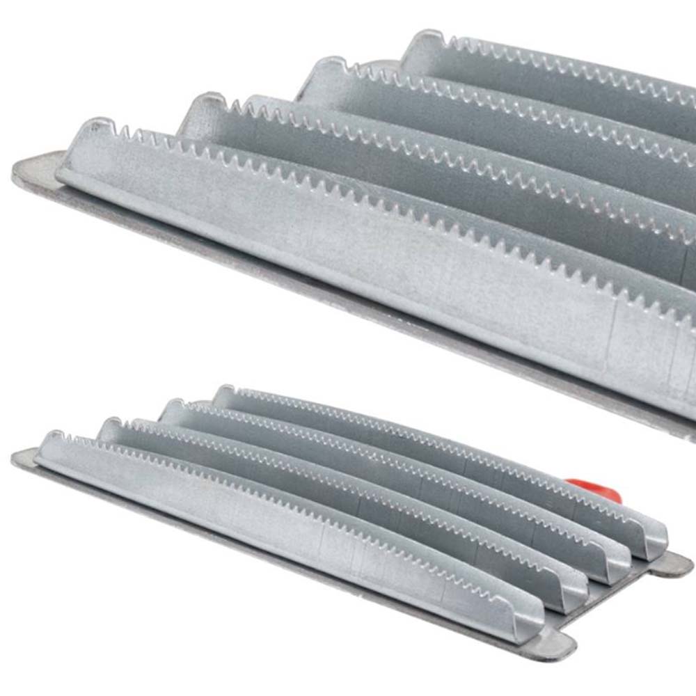 Striglia in Metallo con 2 Ferri - Ideale per Cavalli