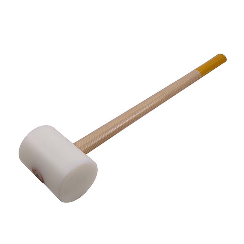 Mazzuolo in plastica con manico in frassino