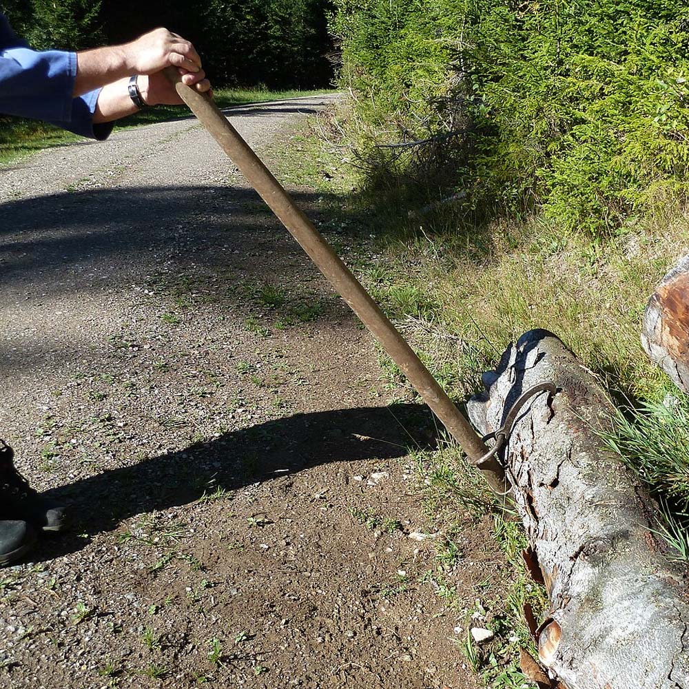 Gancio forgiato con anello e cuneo terminale