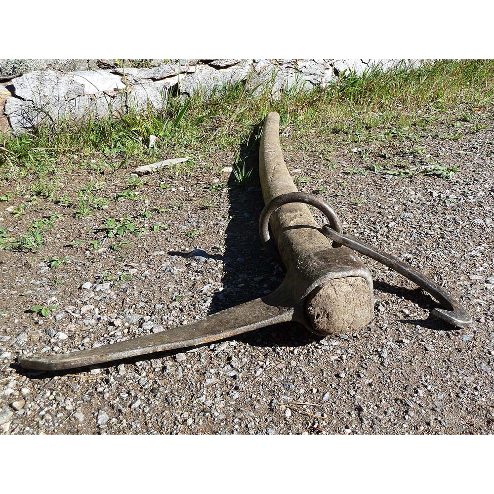 Gancio forgiato con anello e cuneo terminale