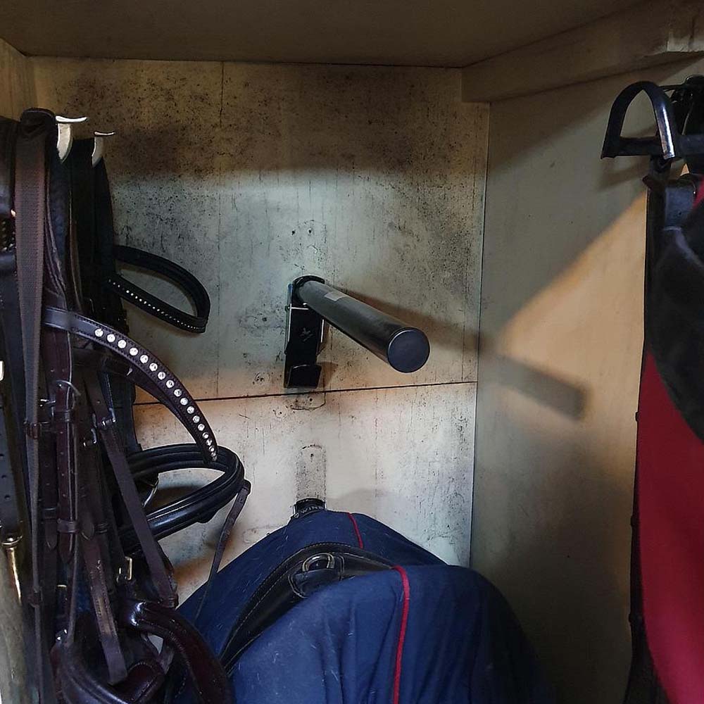 Portasella pieghevole 44 cm Rosso per rimorchio per cavalli