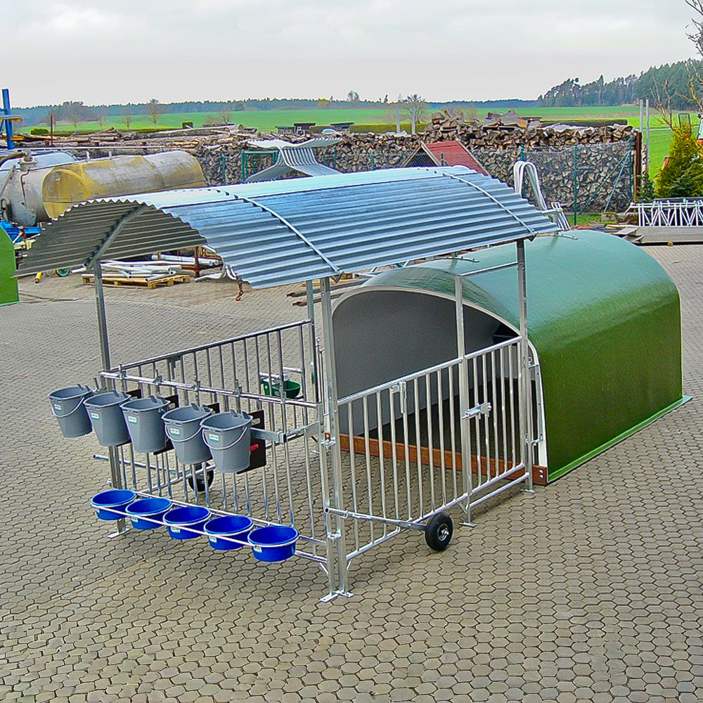 Front wall for calf igloo – space for 5 calves