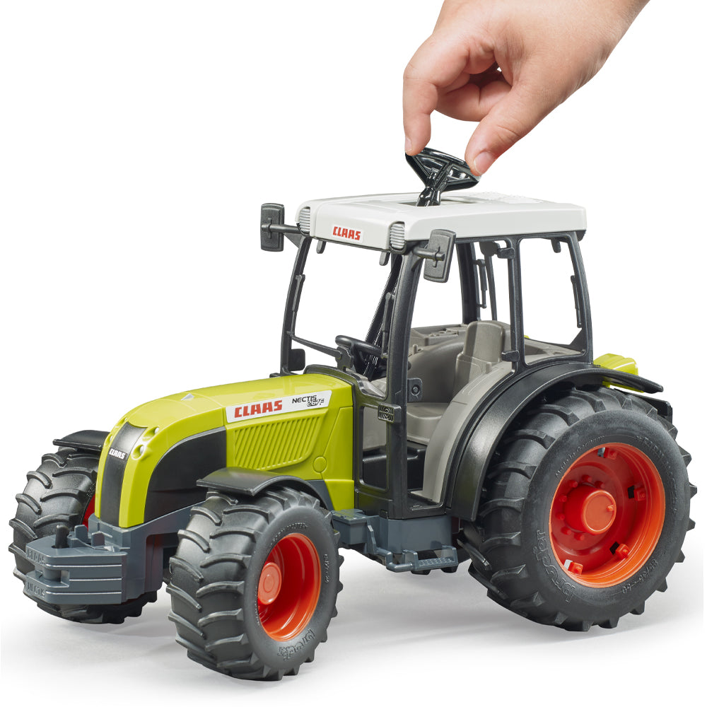 Trattore claas nectis 267 F di bruder per bambini