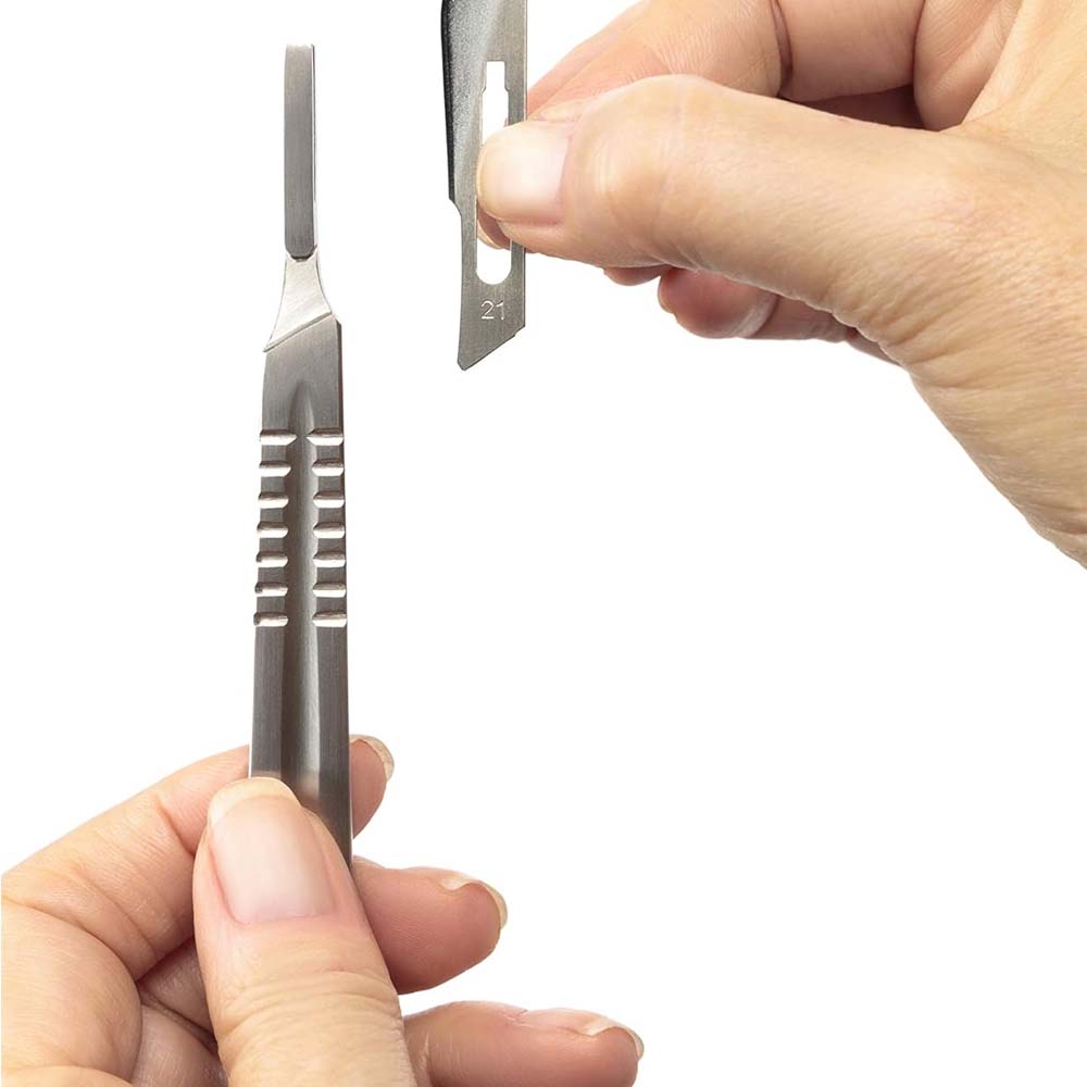 Strumenti chirurgici manico