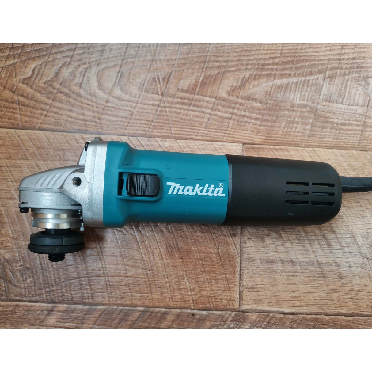 Smerigliatrice angolare Makita 9557HNG