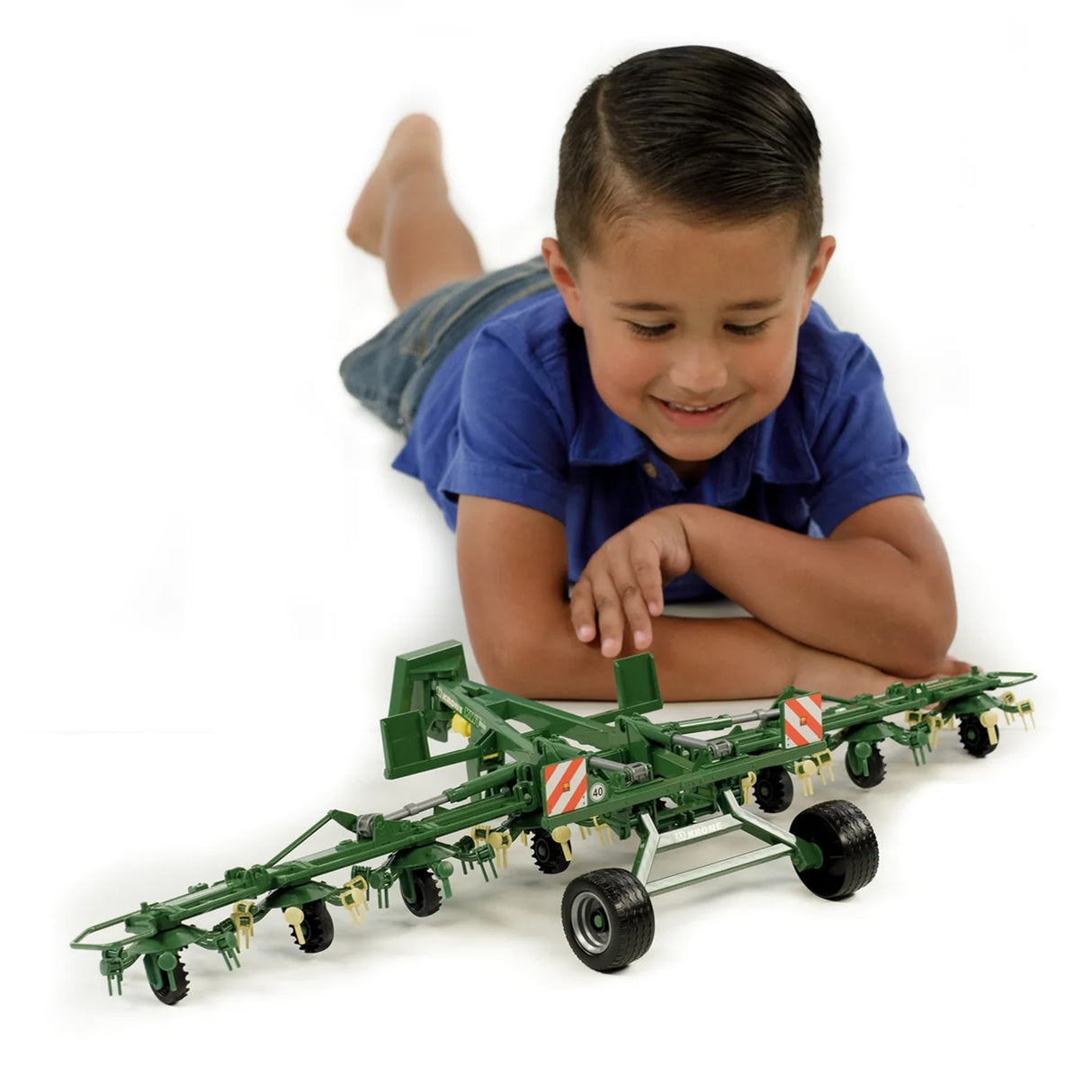 Bruder Krone KWT 8.82 – Modellino Rotoandanatore Giocattolo