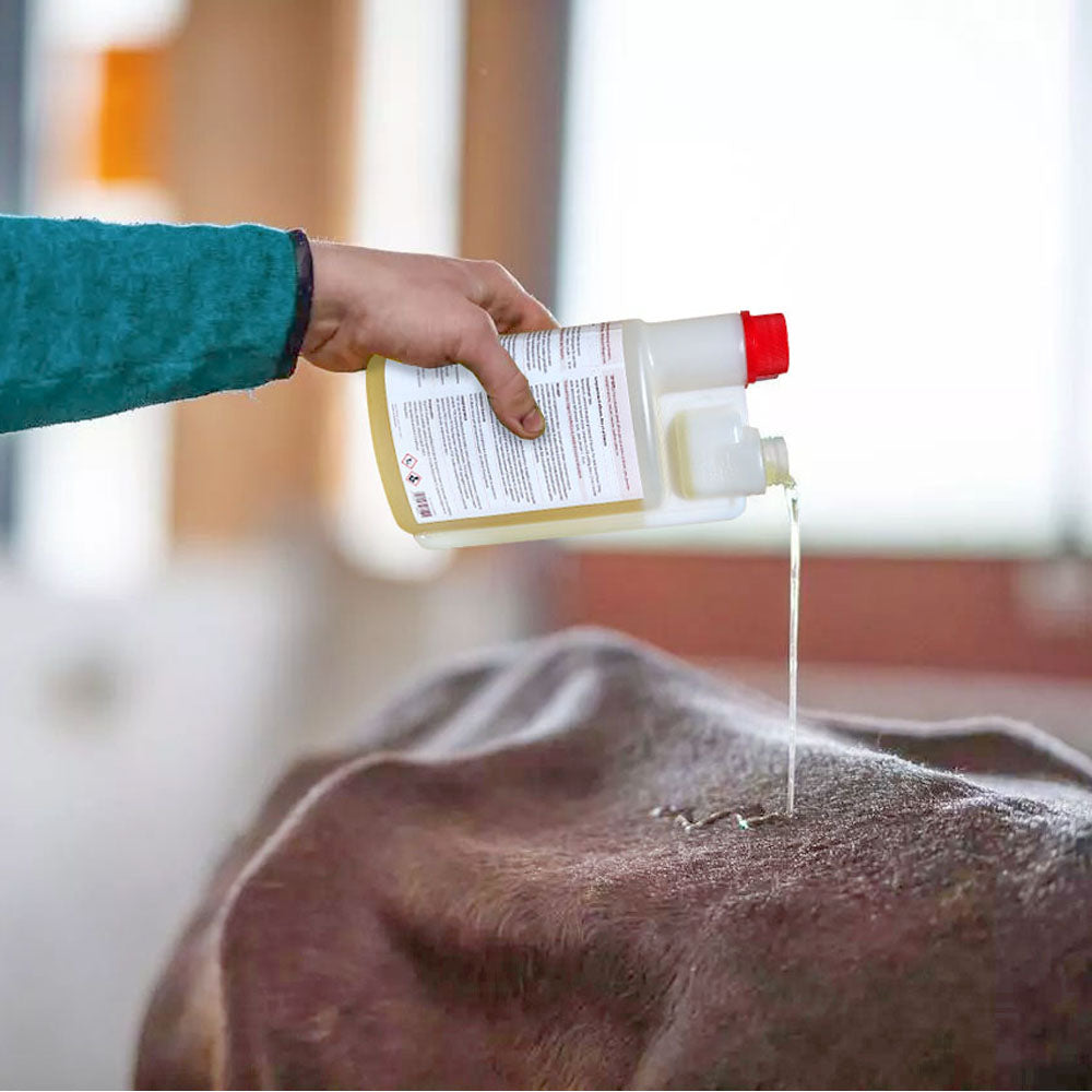 Top Repell repellente insetti, la migliore prevenzione contro i vettori della Blue Tongue e della “nuova peste bovina” la Dermatite Nodulare Contagiosa - 500ml