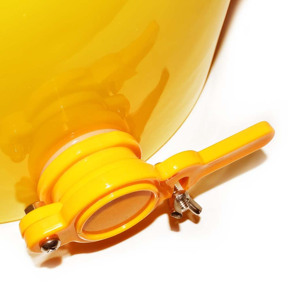 Secchio giallo di riempimento in plastica da 25 kg, con rubinetto