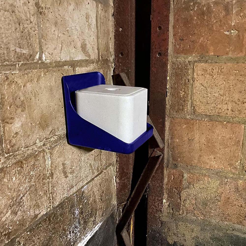 Supporto in plastica per blocchi Minerale da leccare