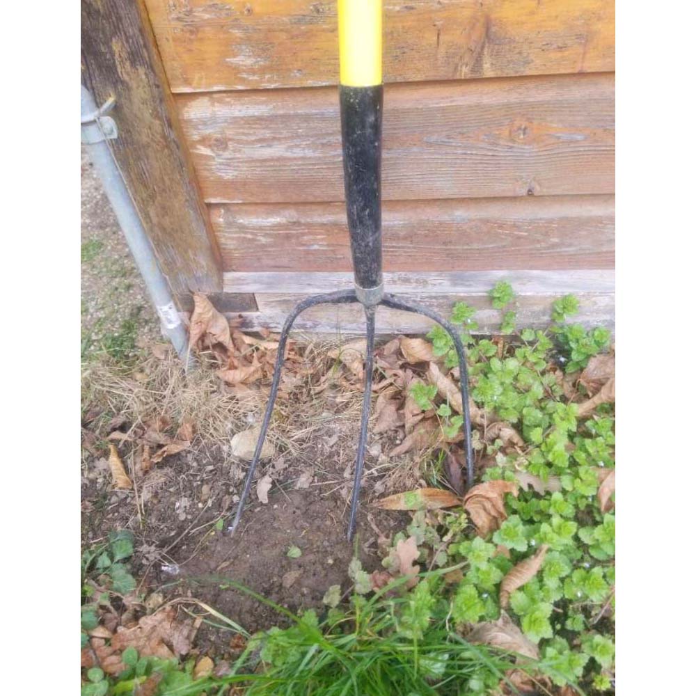 Forcone Zincato con 3 Denti Extra Affilati Manico in Fibra di Vetro