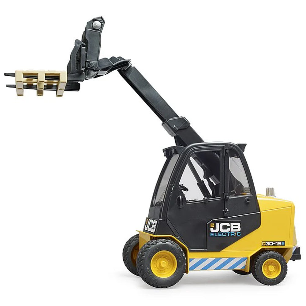 Bruder JCB with Teletruck pallet