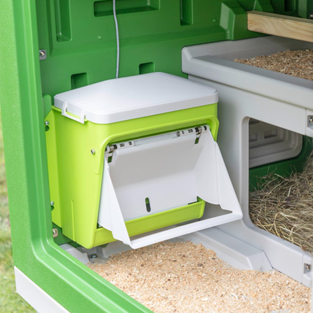 Distributore Automatico SmartCoop con Sportello di Sicurezza per Polli e Volatili