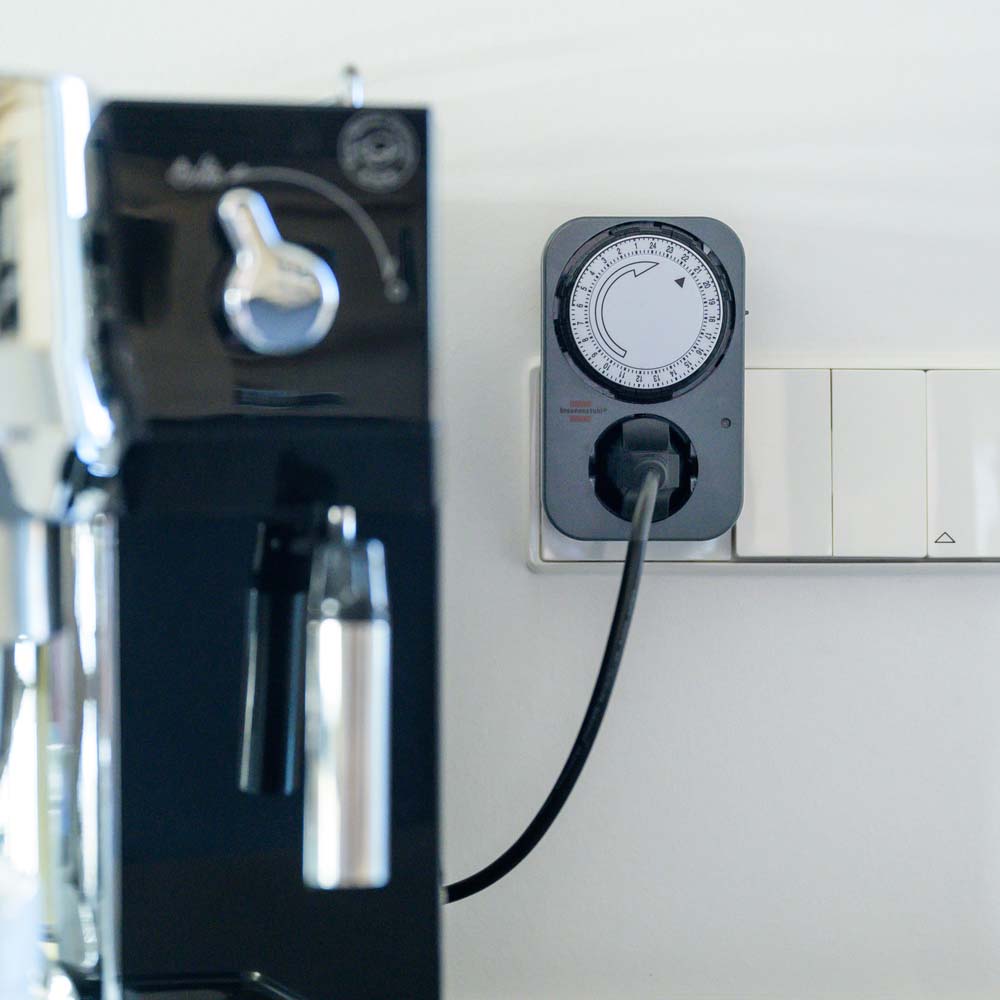 Interruttore Temporizzatore Meccanico MZ 20 con Presa