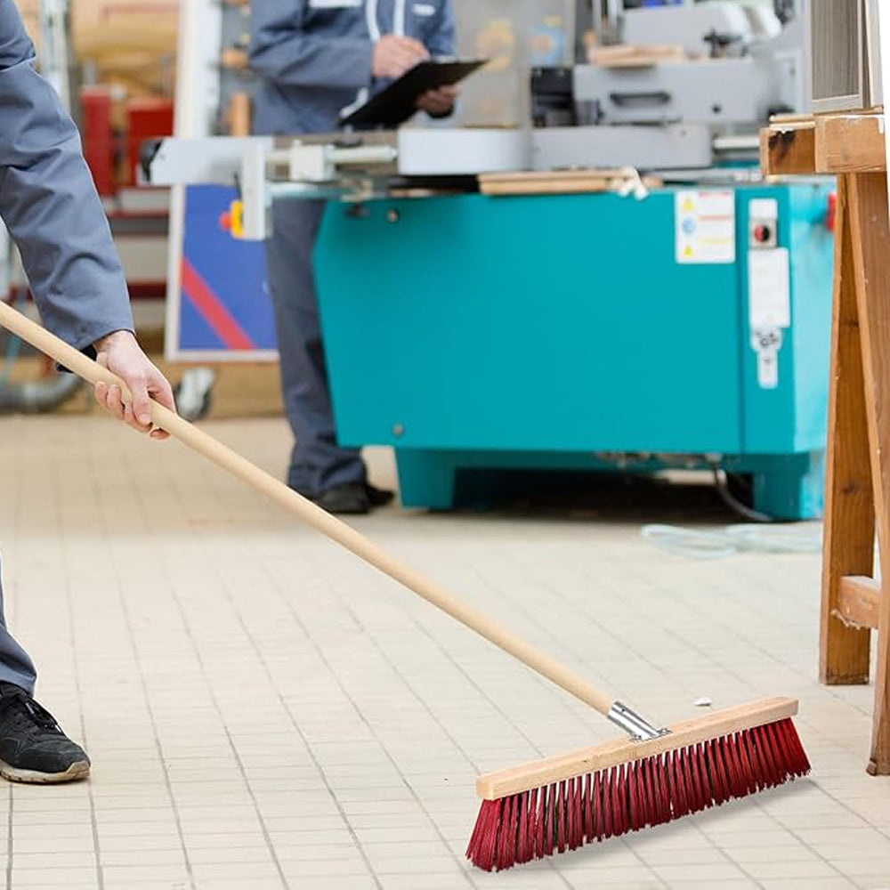 Scopa larga per pulizia efficace