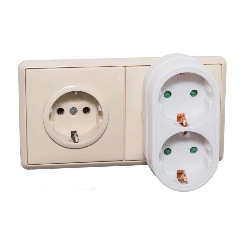 Contatto di protezione della spina dell'adattatore