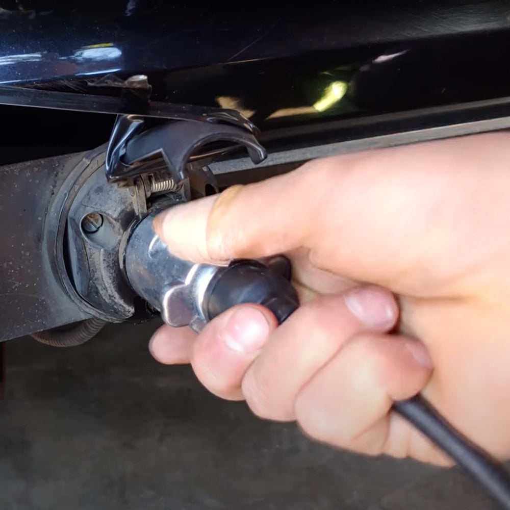 Spina a 7 Poli per Rimorchi e Carrelli – Connettore Elettrico di Alta Qualità