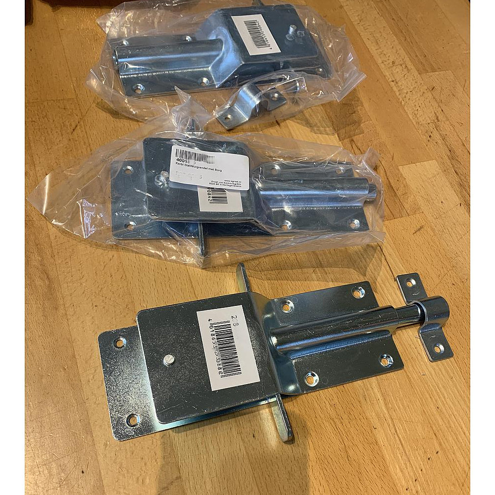 Chiavistello metallo zincato per stalla