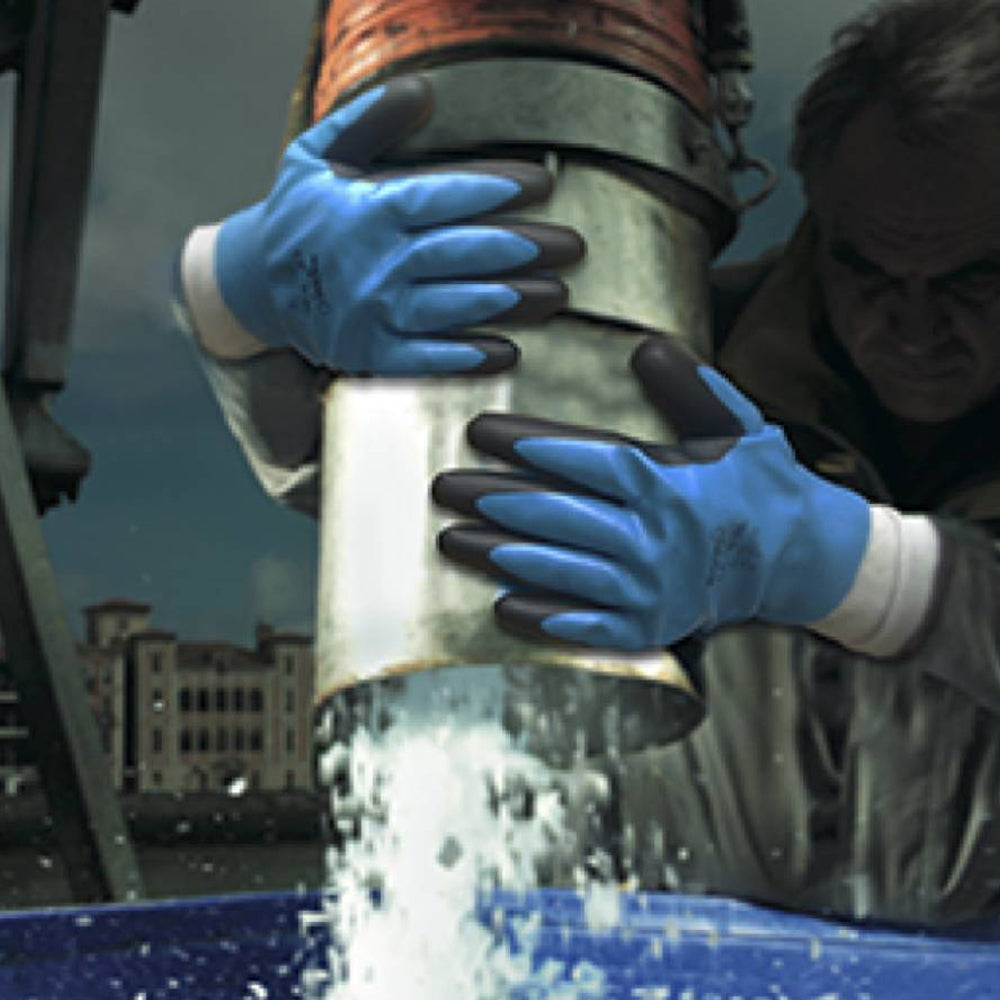 Guanti Show 477 - Impugnatura in schiuma e doppio rivestimento in nitrile perfetti anche in ambienti umidi e oleosi