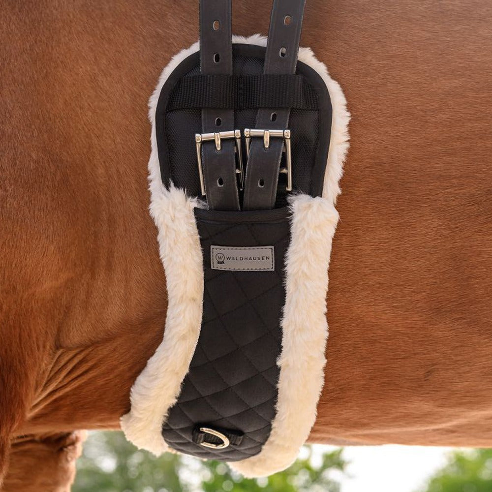 Moon Shaped Short Girth with Soft Teddy Fleece
