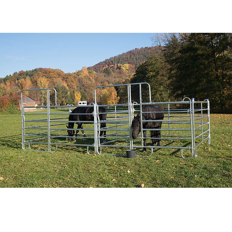 Pannello Con Cancello E Alimentazione Frontale Per Cavalli
