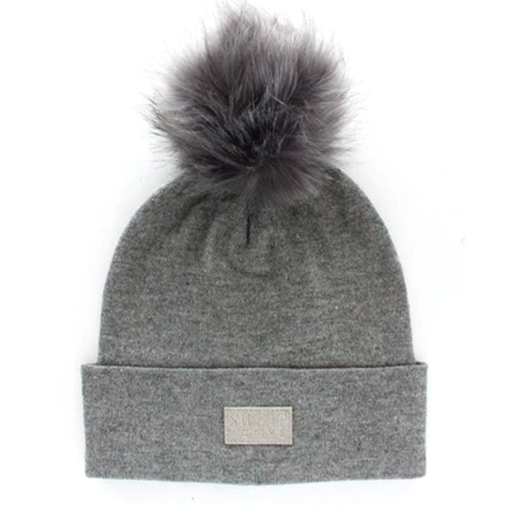 Berretto Donna Elegante con Pom Pom Stile e Raffinatezza