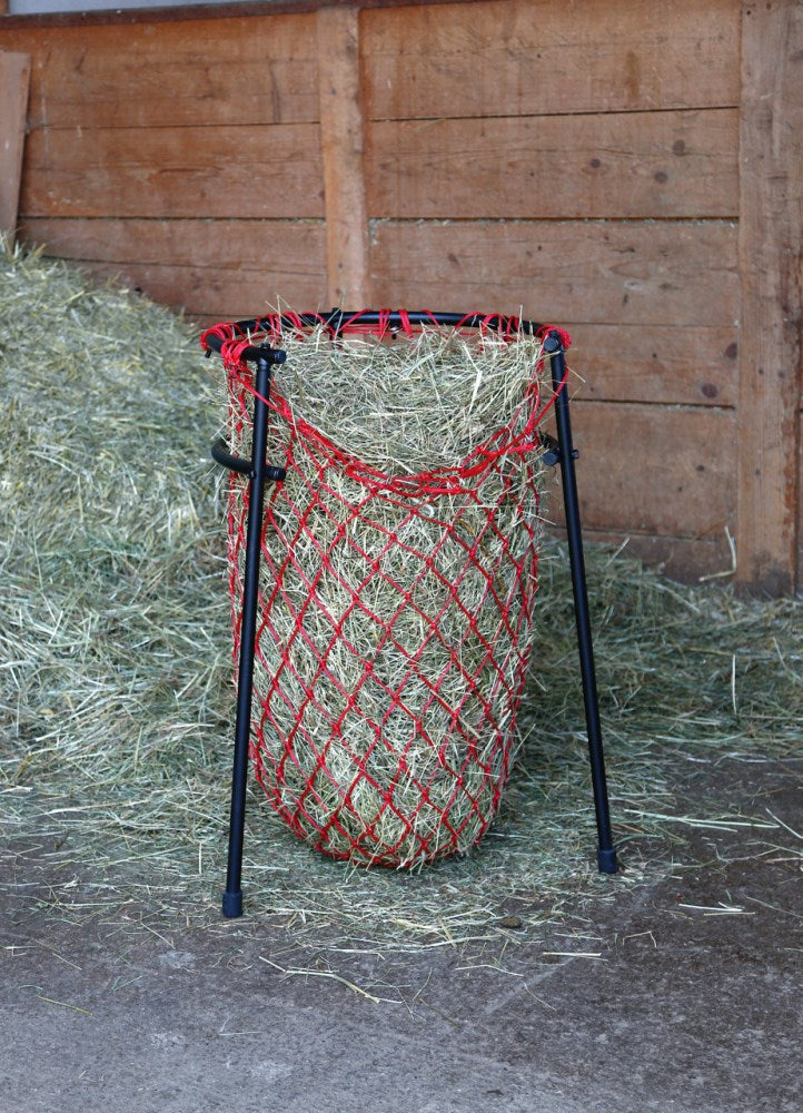 Supporto per riempire la rete di fieno