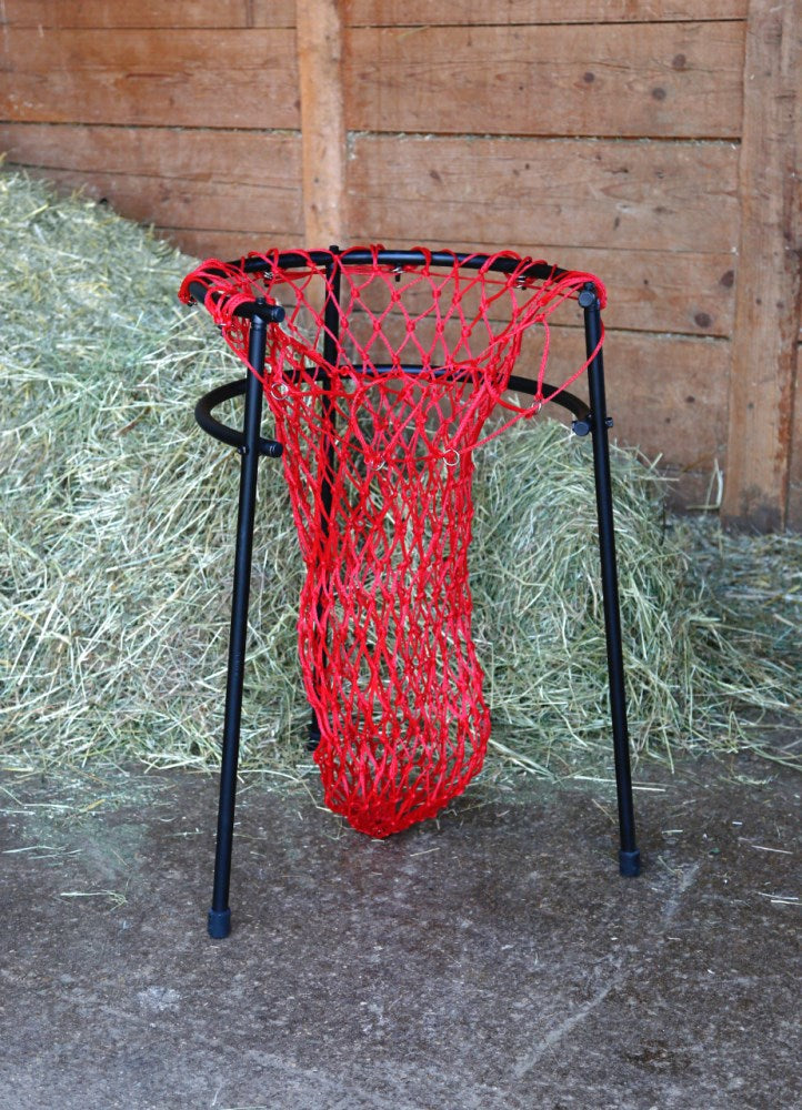 Supporto per riempire la rete di fieno