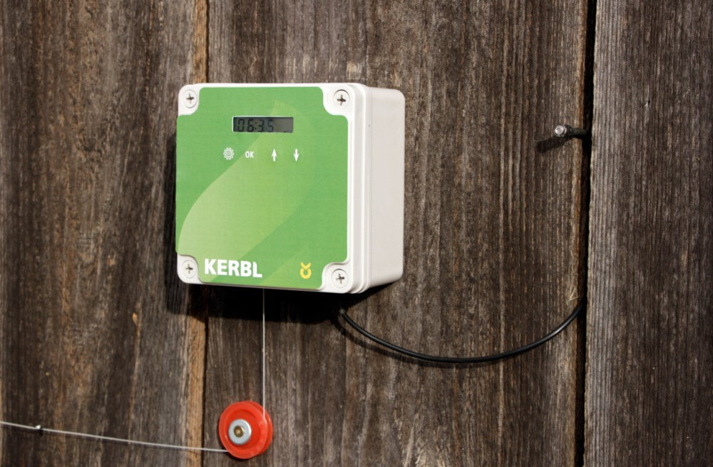 Apriporta automatico per pollame