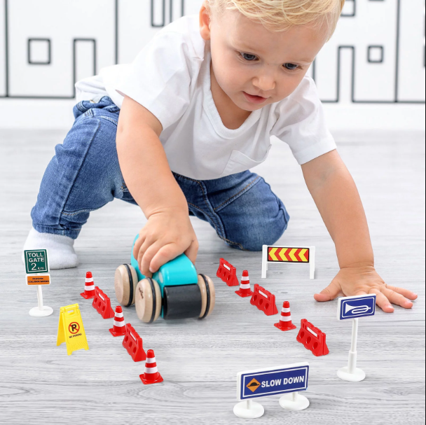 Kids Globe Traffic Set 25 Pz Segnaletica Stradale Un'avventura educativa per i piccoli conducenti - 570280