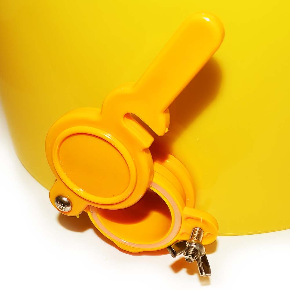 25kg yellow plastic filling bucket, with tap