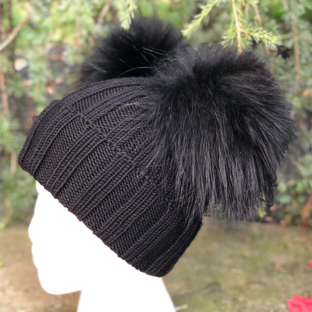 Hats Women's Hat + 2 Pom Poms