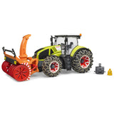 Bruder Claas Axion 950 con catene da neve e turbina da neve