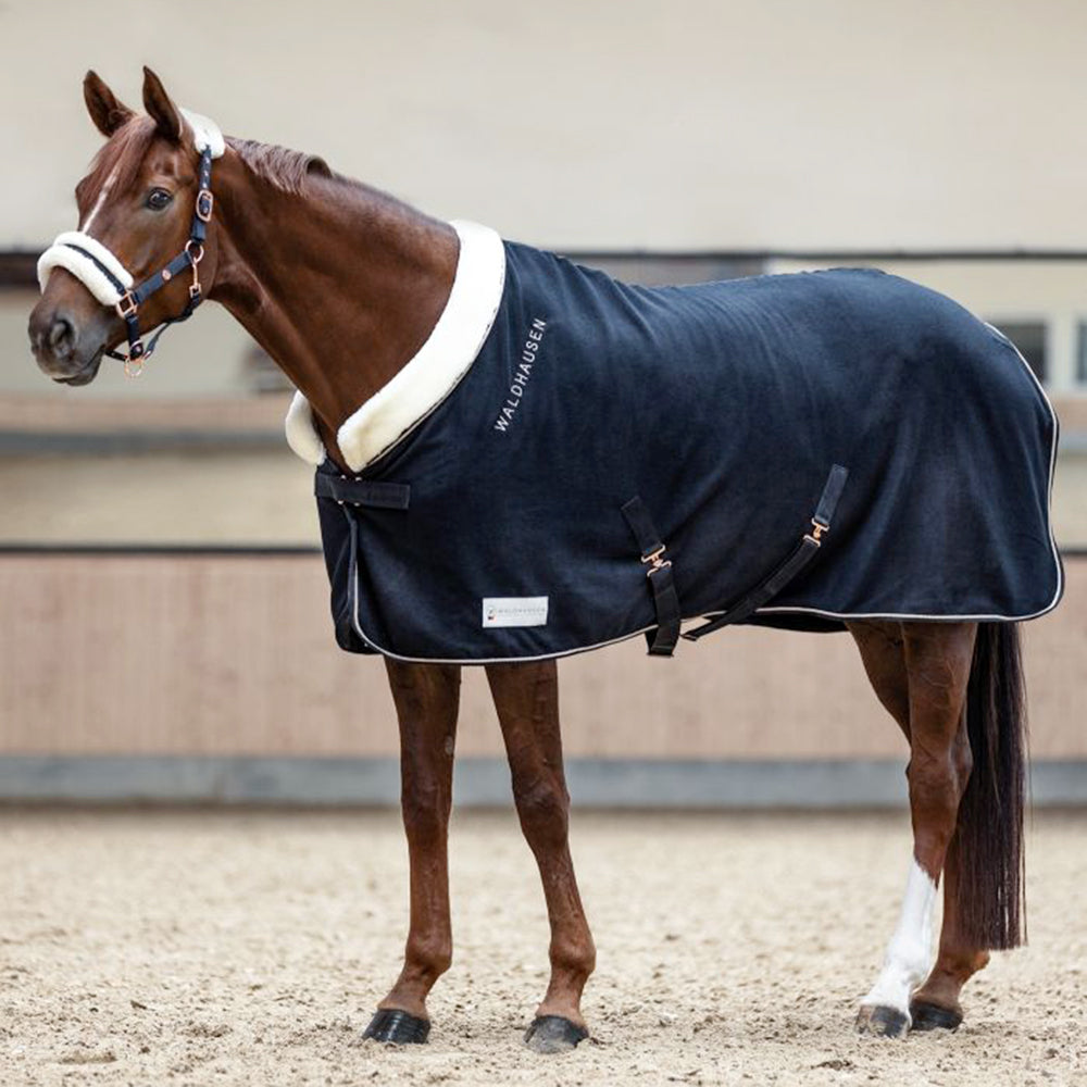 Coperta in pile rosé moderno per cavallo