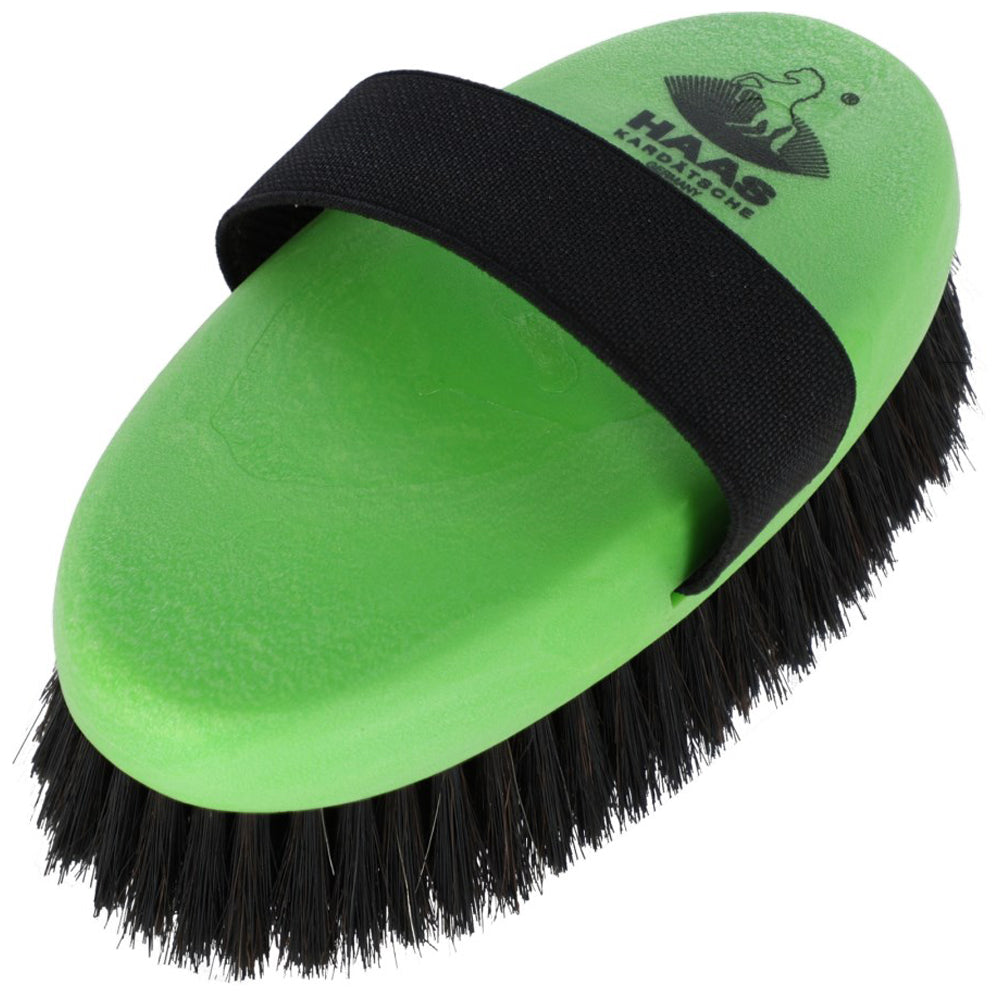 Spazzola massaggiante per cavalli con setole morbide