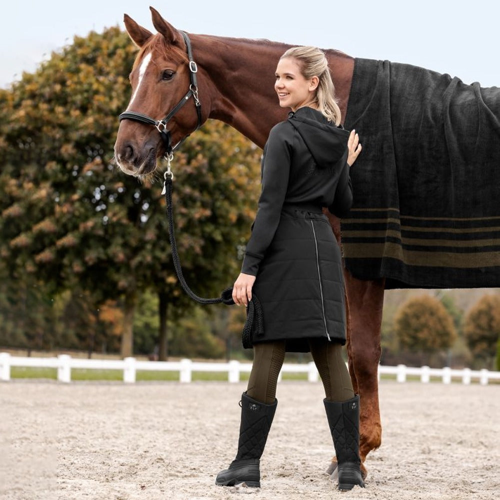 Thermo-Reitrock Rachel Schwarz