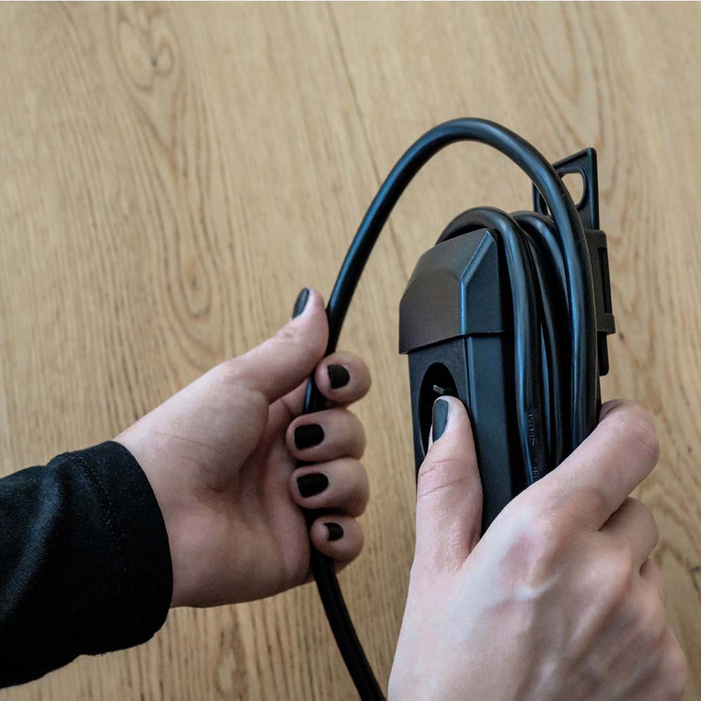 Multipresa 6 Prese, Cavo 3 m, Nera, Prese 45°, Interruttore di Sicurezza