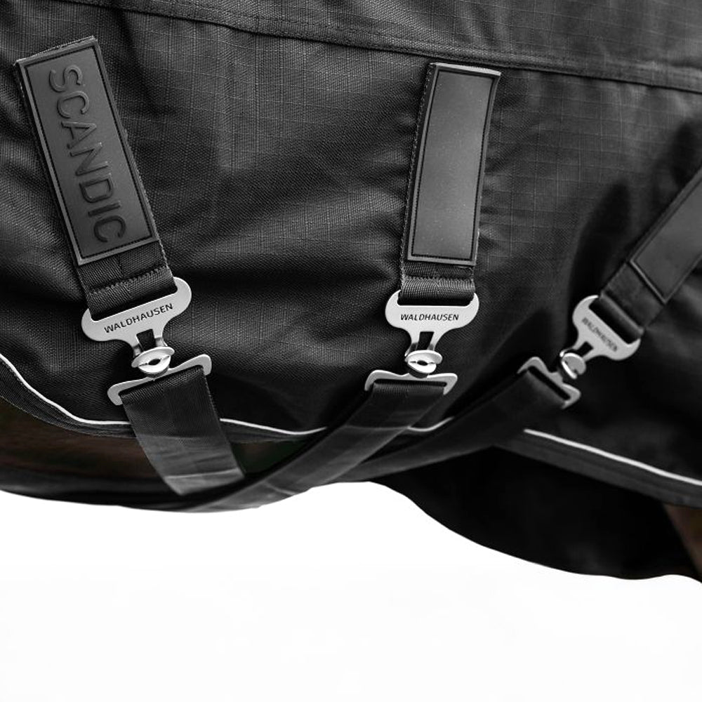 Outdoordecke Scandic Multi-Layer 150g/50g 1200D Pferde