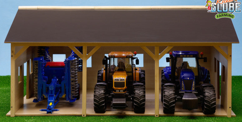 Agricultural shed in 1:16 scale for 3 tractors and trailers