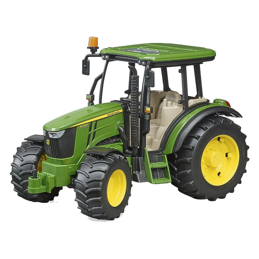 John Deere 5115 M con rimorchio dotato di sponde r